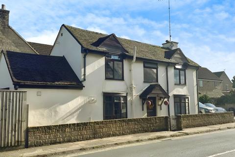 2 bedroom cottage for sale, The Forty, Cricklade