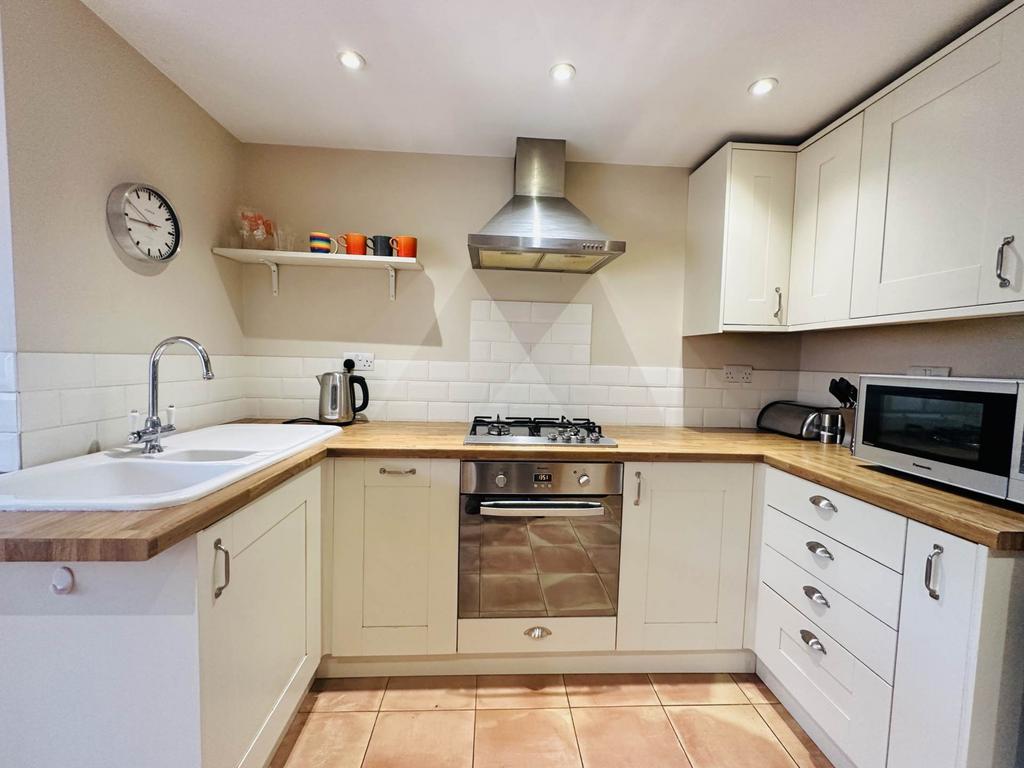 St. Johns Road, Wallingford 2 bed terraced house for sale £350,000