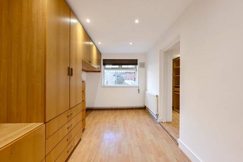 1 bedroom flat for sale, Grafton Crescent, Kentish Town, London, NW1