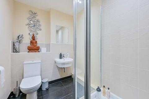 Luminosity Court, Ealing, London, W13
