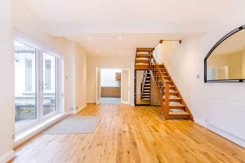 86 Halton Road, London, N1 2AD