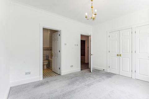 2 bedroom flat for sale, Trinity Church Road, Barnes, London