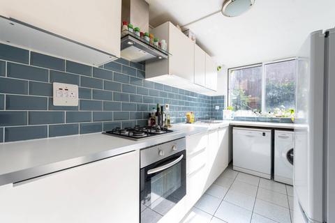 2 bedroom flat for sale - Darthmouth Close, Notting Hill, London, W11