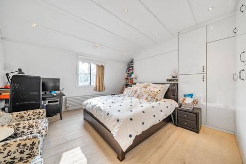 3 bedroom mews for sale, Grosvenor Road, Pimlico, London, SW1V