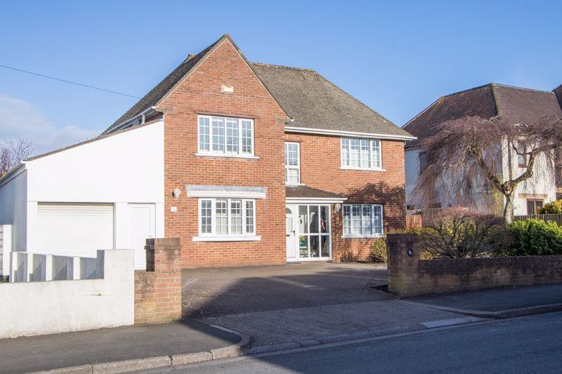 Lavernock Road, Penarth 3 bed detached house for sale £815,000