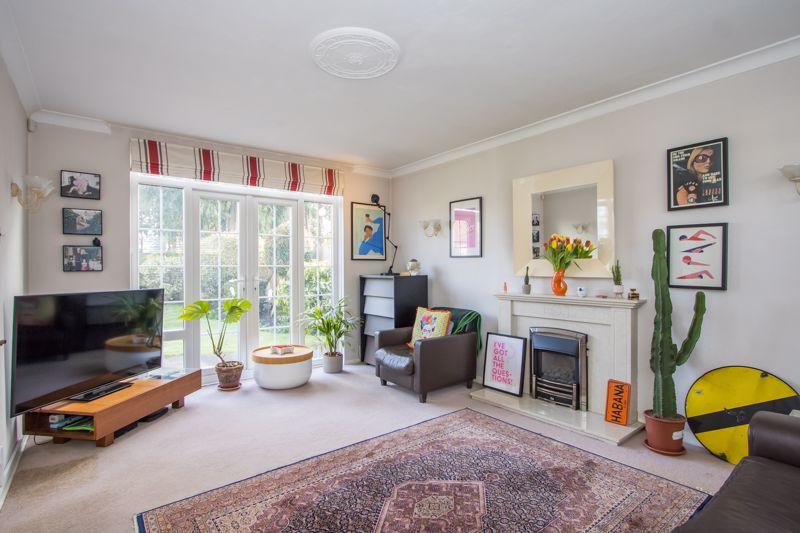 Lavernock Road, Penarth 3 bed detached house for sale £815,000