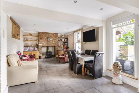 11 Warren Road, Bexleyheath, DA6 7LU