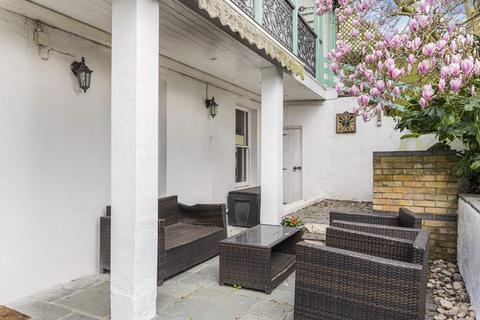 11 Warren Road, Bexleyheath, DA6 7LU