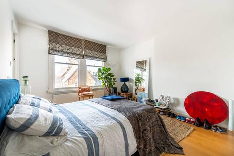 3 bedroom flat for sale, Sinclair Road, Brook Green, London, W14