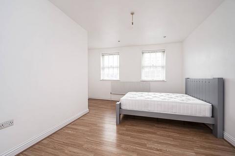 2 bedroom flat to rent, Bethnal Green Road, Bethnal Green, London, E2
