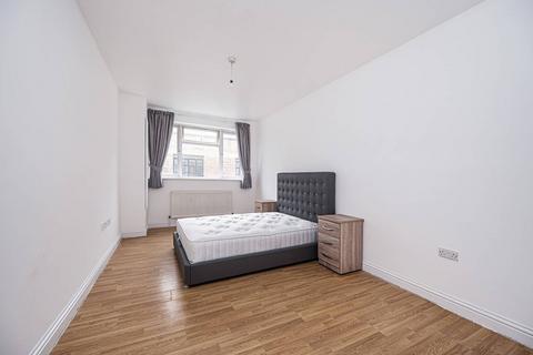 2 bedroom flat to rent - Bethnal Green Road, Bethnal Green, London, E2