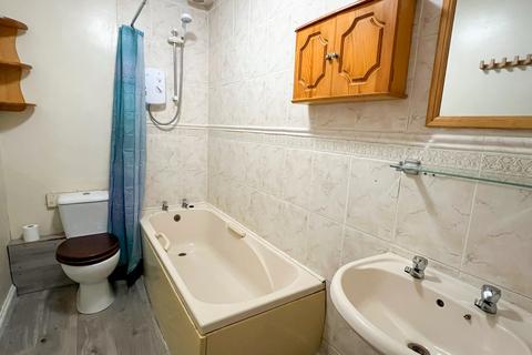 222 Warminster Road, Sheffield, S8 8PR