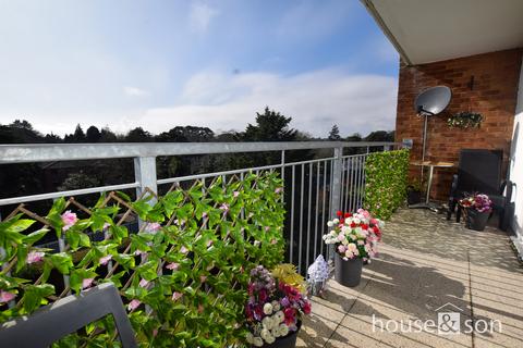 3 bedroom apartment for sale, Cedar Manor, 19-21 Poole Road, Westbourne, Bournemouth, BH4