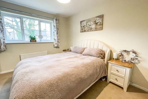 2 bedroom terraced house for sale, Cheltenham Gardens, Hedge End