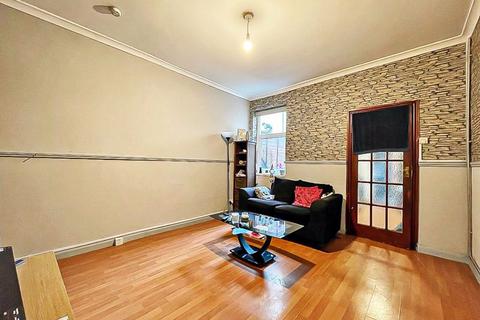 3 bedroom terraced house for sale - Maxwell Road, Wolverhampton, WV2 1DP