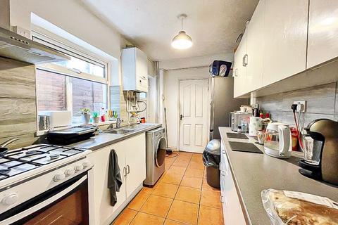 3 bedroom terraced house for sale - Maxwell Road, Wolverhampton, WV2 1DP