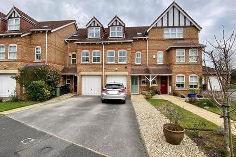 3 bedroom townhouse for sale, Wheelock Close, Kingsmead, CW9 8TQ