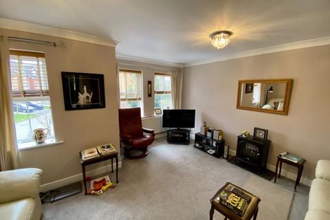 3 bedroom townhouse for sale, Wheelock Close, Kingsmead, CW9 8TQ