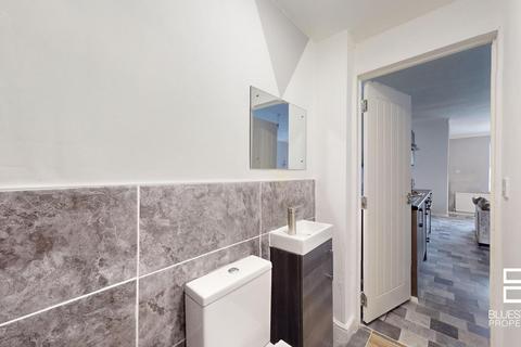 20 Salisbury Road, London, SE25 5DU