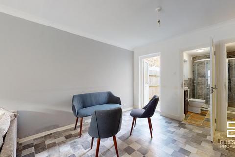 20 Salisbury Road, London, SE25 5DU
