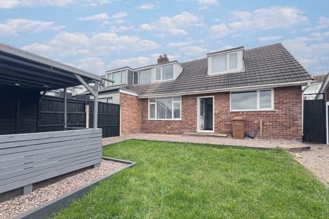 3 bedroom semi-detached bungalow for sale, Thornfield Crescent, Burntwood, WS7 2JB