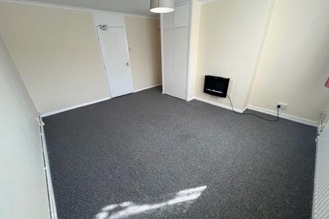 2 bedroom flat for sale, Compton Crescent, Northolt