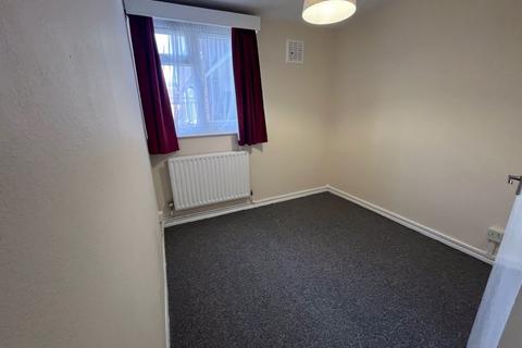 2 bedroom flat for sale, Compton Crescent, Northolt