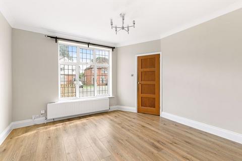 3 bedroom end of terrace house for sale, Carlton Road, Walton-On-Thames