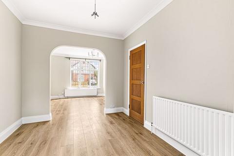 3 bedroom end of terrace house for sale, Carlton Road, Walton-On-Thames