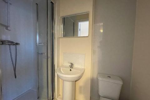 1 bedroom in a house share to rent, Grove Mount, South Kirkby, Pontefract, WF9 3PJ