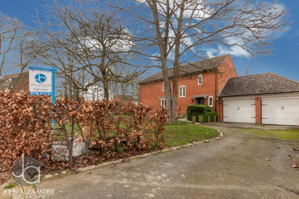 Abbey Field View, Colchester 3 bed semidetached house for sale £375,000