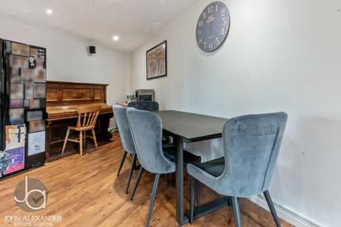 14 Abbey Field View, Colchester, CO2 7US