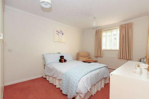 2 bedroom retirement property for sale, Tring