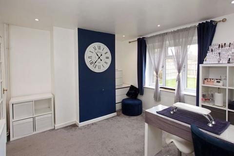 3 Barn Road, Shifnal, TF11 8EL