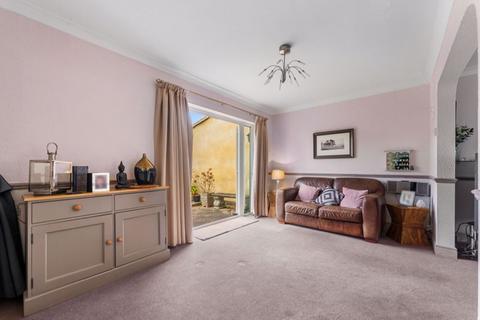 2 bedroom end of terrace house for sale, Arlington Drive, Carshalton