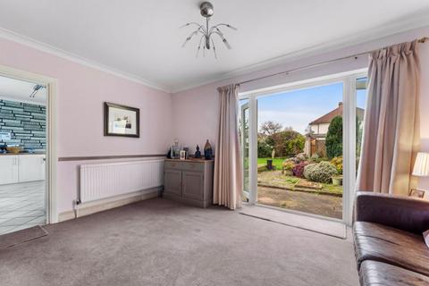 2 bedroom end of terrace house for sale, Arlington Drive, Carshalton