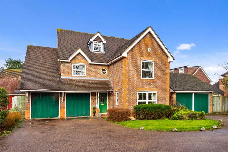 Kenny Drive, Carshalton 5 bed detached house for sale £975,000