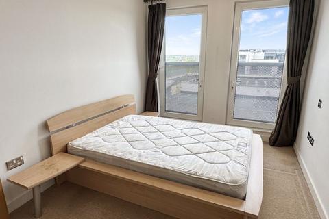 1 bedroom flat to rent, 58A High Street, Uxbridge, UB8