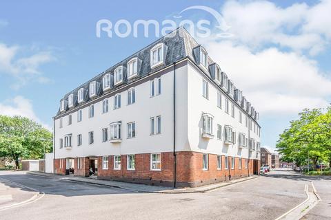 2 bedroom apartment to rent, Lower Brook Street, Winchester