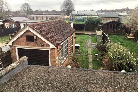 52 Goshawk Gardens, Hayes, UB4 8LB