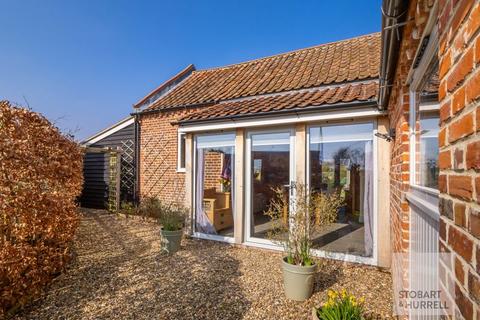 2 bedroom barn conversion for sale, Wood Street, Great Yarmouth NR29