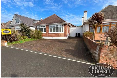 2 bedroom detached bungalow for sale, MUDEFORD  CHRISTCHURCH