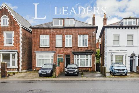 2 bedroom flat to rent, Victoria Road South, Southsea PO5