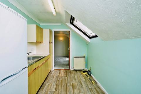 2 bedroom flat for sale, Links Road, Gorleston-on-Sea NR31