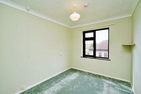 2 bedroom flat for sale, Links Road, Gorleston-on-Sea NR31
