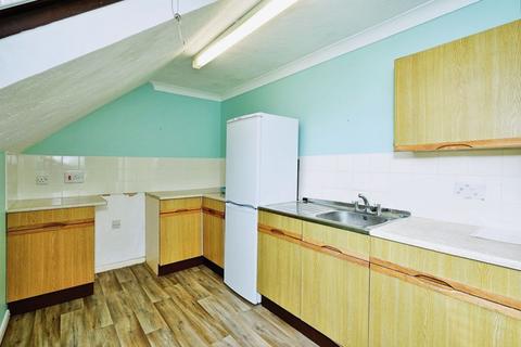 2 bedroom flat for sale, Links Road, Gorleston-on-Sea NR31