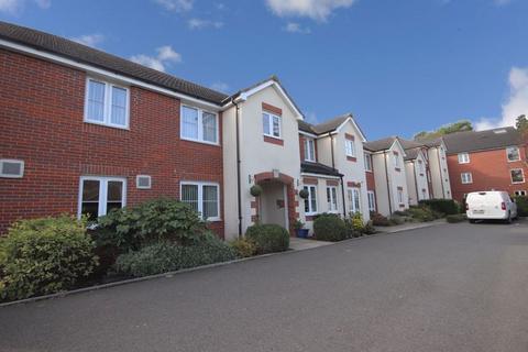 1 bedroom flat for sale, Holtsmere Close, Watford WD25