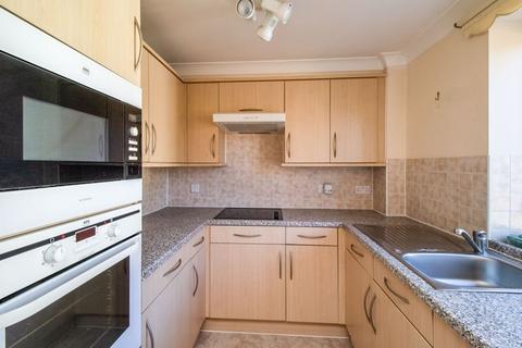 1 bedroom flat for sale, Roche Close, Rochford SS4