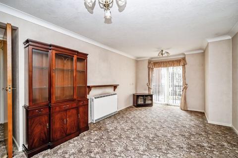 2 bedroom flat for sale - 1 Warwick Avenue, Bedford MK40