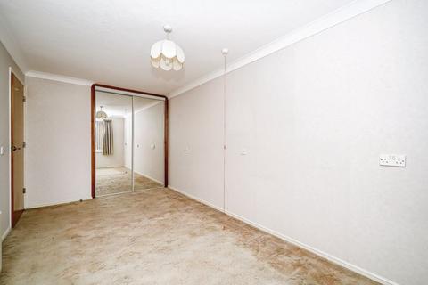 2 bedroom flat for sale - 1 Warwick Avenue, Bedford MK40